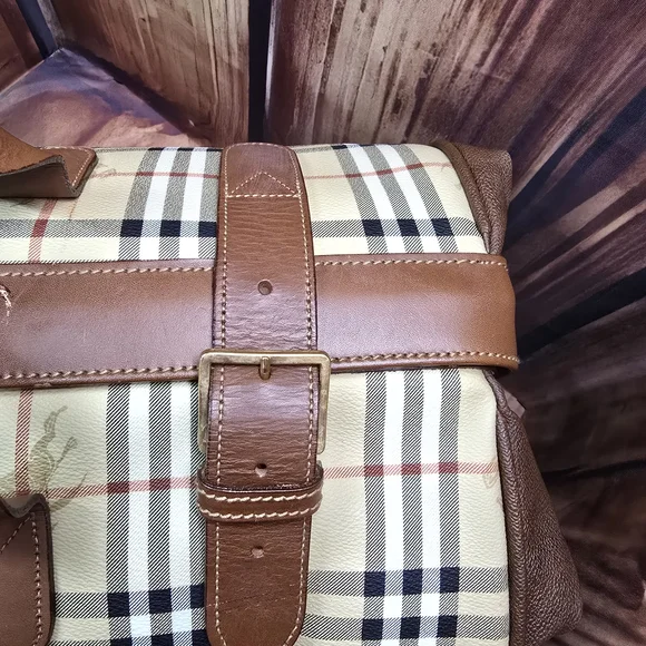 Burberry Haymarket Gentleman Doctor Style Boston Travel  Bag-Vintage EUC-COA - Picture 11 of 16